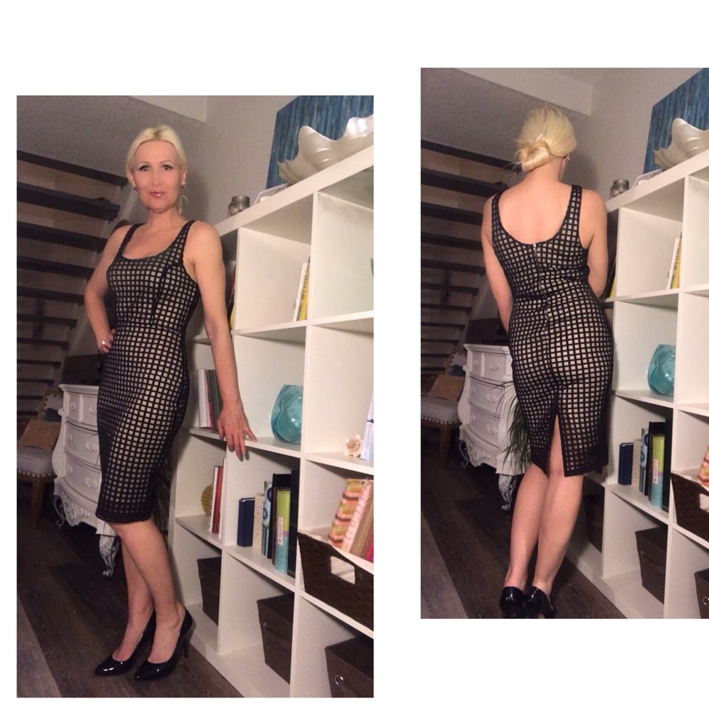 🥂Modern Black Mesh Panel Dress 🤩 - Picture 2 of 3